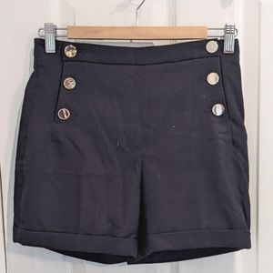 H&M - Retro Sailor Shorts with Buttons - size 4